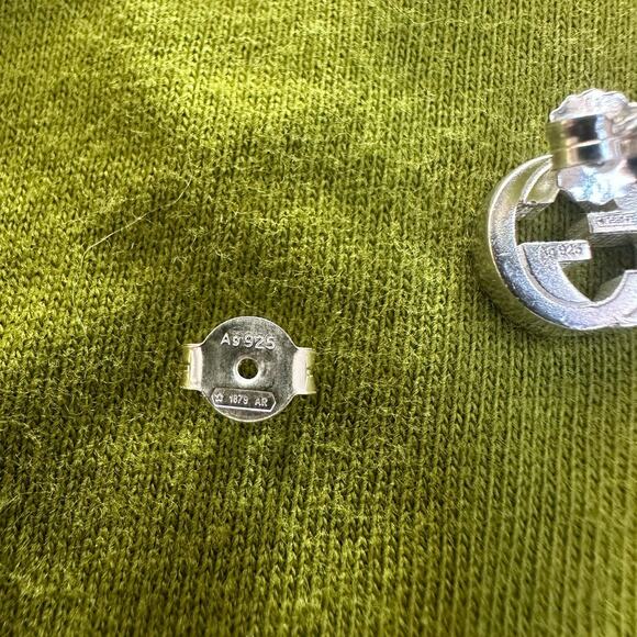 Gucci Interlocking G Stud Earrings .925 Sterling Silver Pierced Earrings - Picture 5 of 8
